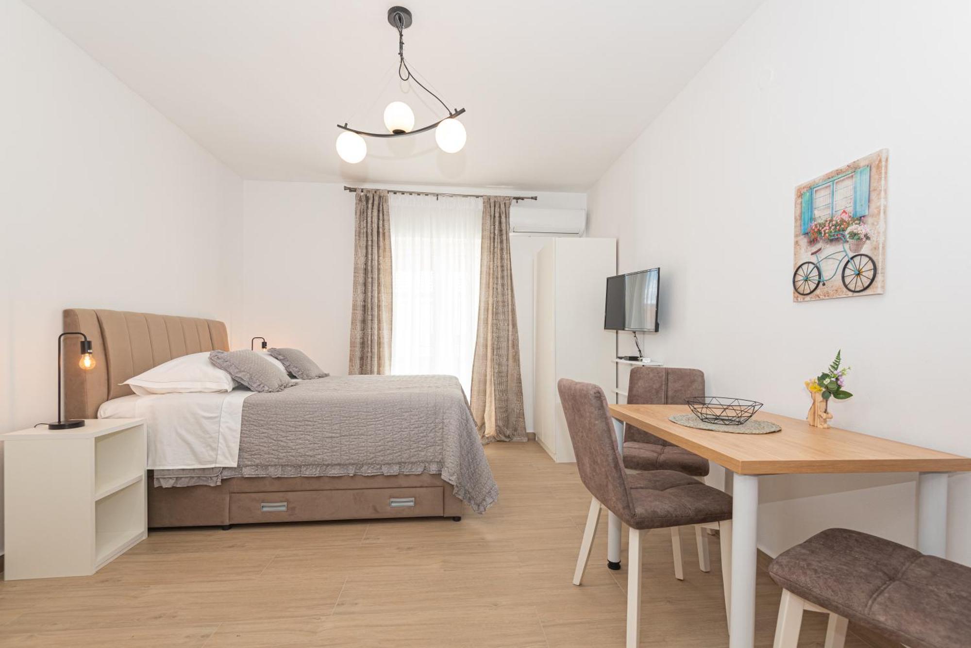 Apartments Lovric โวดีเซ ภายนอก รูปภาพ